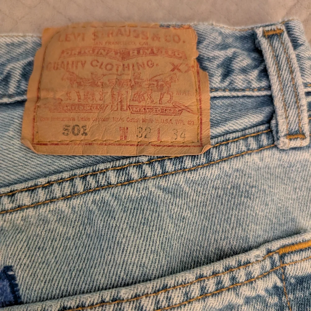 Levi's 501 Button Fly Quilted Jeans Belonging To Famous Bassist - Picture 6 of 7